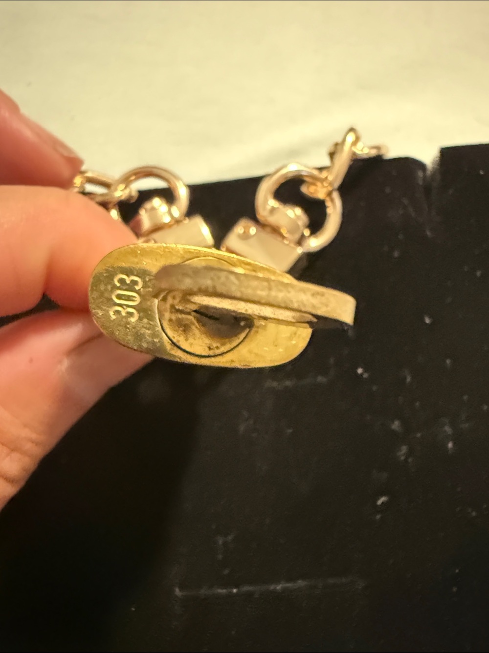 Louis Vuitton Gold Padlock Pendant Necklace - Picture 3 of 7